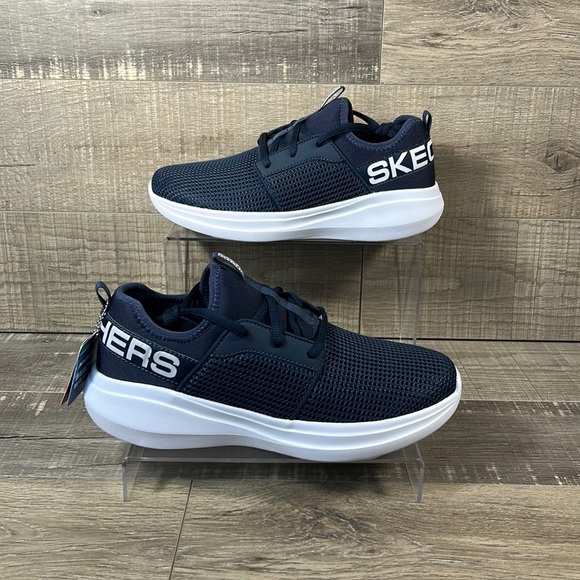Skechers Go Run Fast VALOR